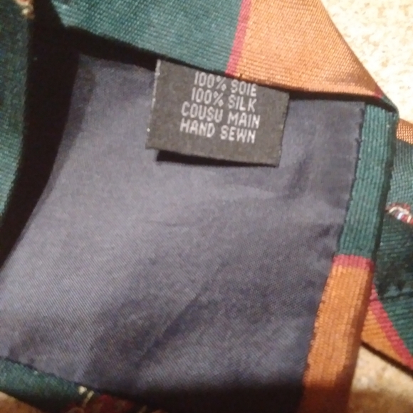 Ryan Seacrest host American Idol Reality tv show Distinction Silk tie collection - Picture 7 of 7